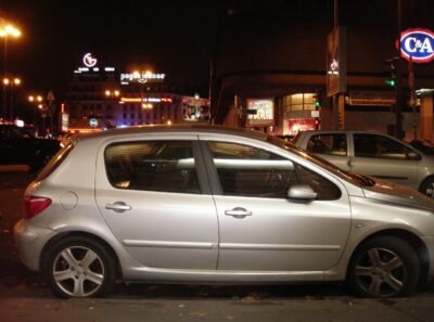 Café cerca de la Rue d'Amsterdam con Naroa y Gorka