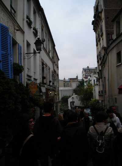 Paseo nocturno por el Sena, puentes y monumentos iluminados