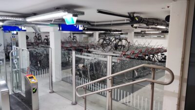 Stationsstalling Gouda — aparcamiento de bicis de doble altura