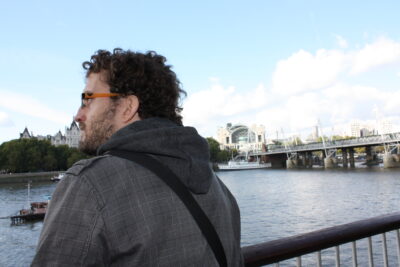 South Bank junto a Hungerford Bridge / Royal Festival Hall