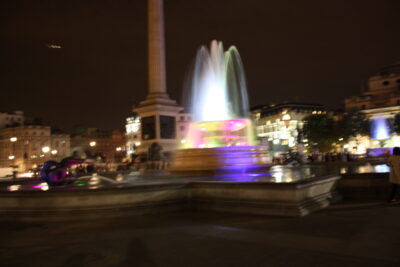 Trafalgar Square — Columna de Nelson nocturna