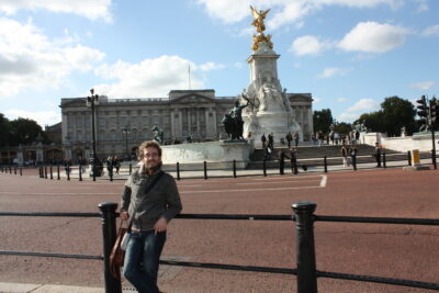 Buckingham Palace — Victoria Memorial