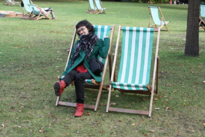 Green Park — tumbonas rayadas