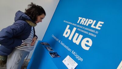 Delft — entrada exposición 'TRIPLE blue'