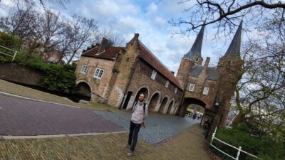 Delft — Oostpoort (puerta medieval, siglo XIV)