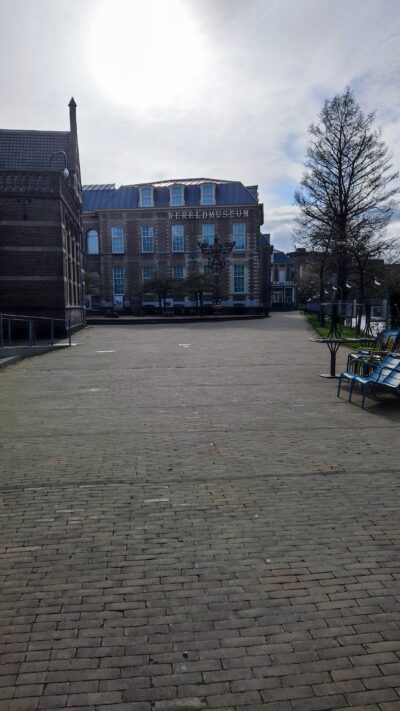 Leiden — Museum De Lakenhal (exterior)