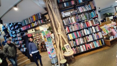 Amsterdam — A'damland Quest (souvenir Game Boy de juguete)