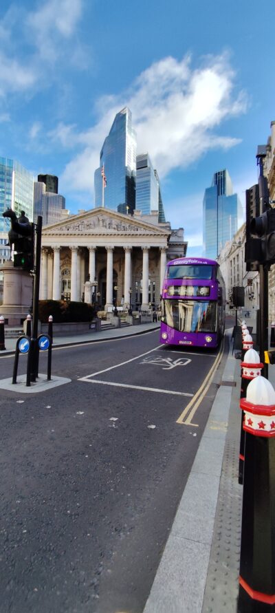 Londres 26 oct 2025 — 27