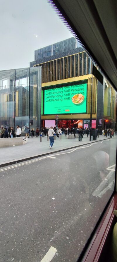 Londres 26 oct 2025 — 124