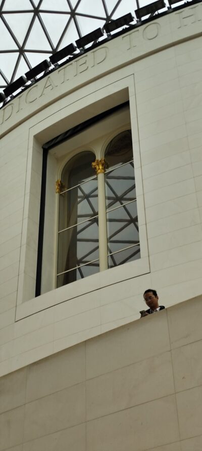 Londres 26 oct 2025 — 131