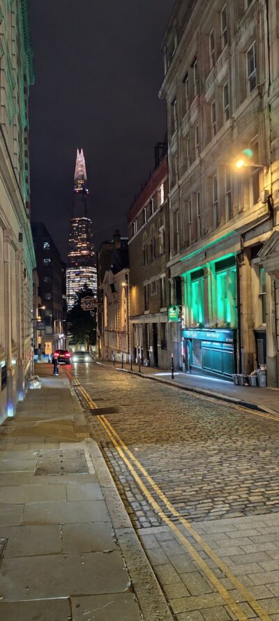 Londres 27 oct 2025 — 71