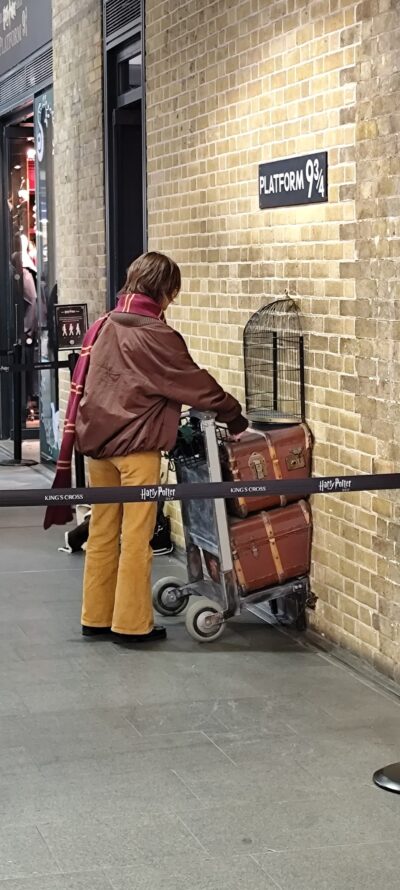 Londres 28 oct 2025 — 48