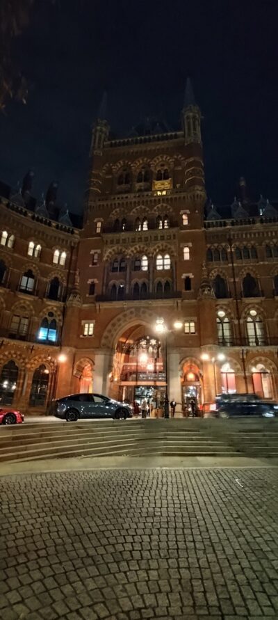 Londres 28 oct 2025 — 61