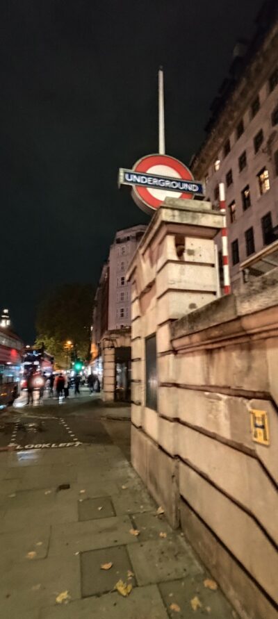 Londres 28 oct 2025 — 99
