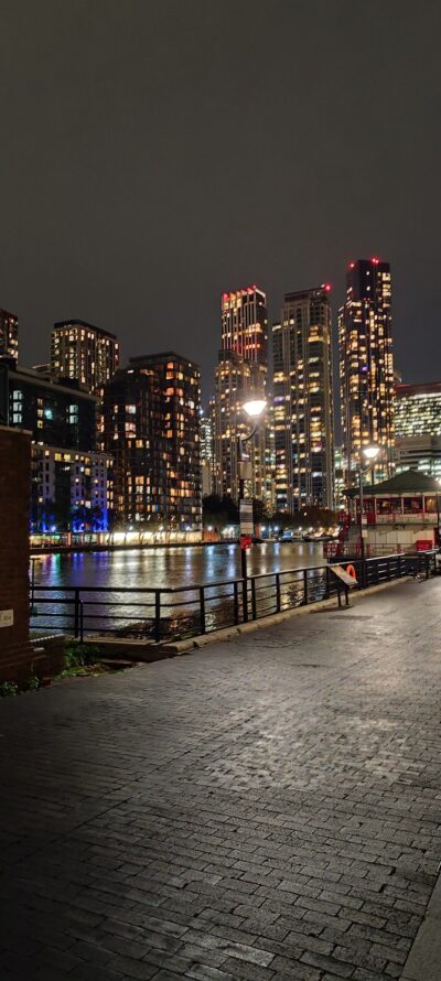 Londres 30 oct 2025 — 99