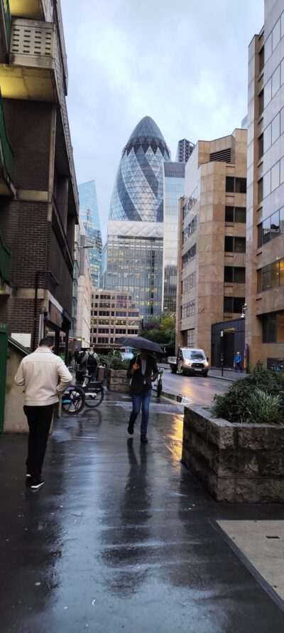 Londres 31 oct 2025 — 149