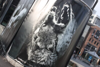 Tjuvholmen — mural 'Untitled 16 / Norway' (lobos)