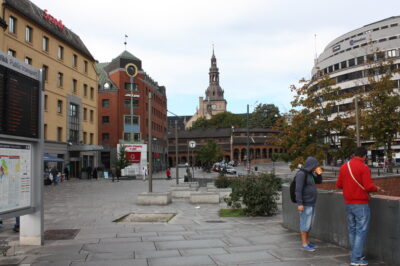 Stortorvet con la Catedral de Oslo al fondo