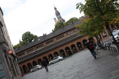 Universitetsplassen / Domus Media (Universidad de Oslo)