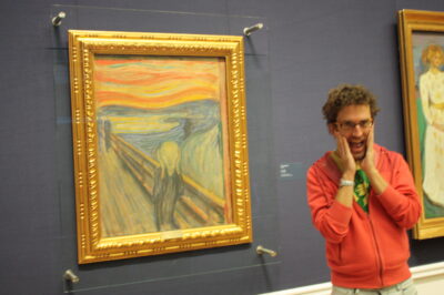 Nasjonalgalleriet — Pedro con cara de grito junto a 'El Grito'