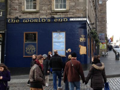 The World's End pub — fachada en St Mary's Street