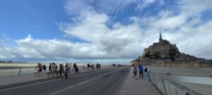 Mont Saint-Michel, Cai Guo-Qiang y las playas del Desembarco
