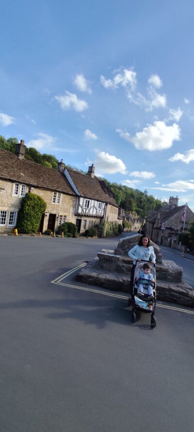 Castle Combe, iglesia St Andrew y paseo por el pueblo